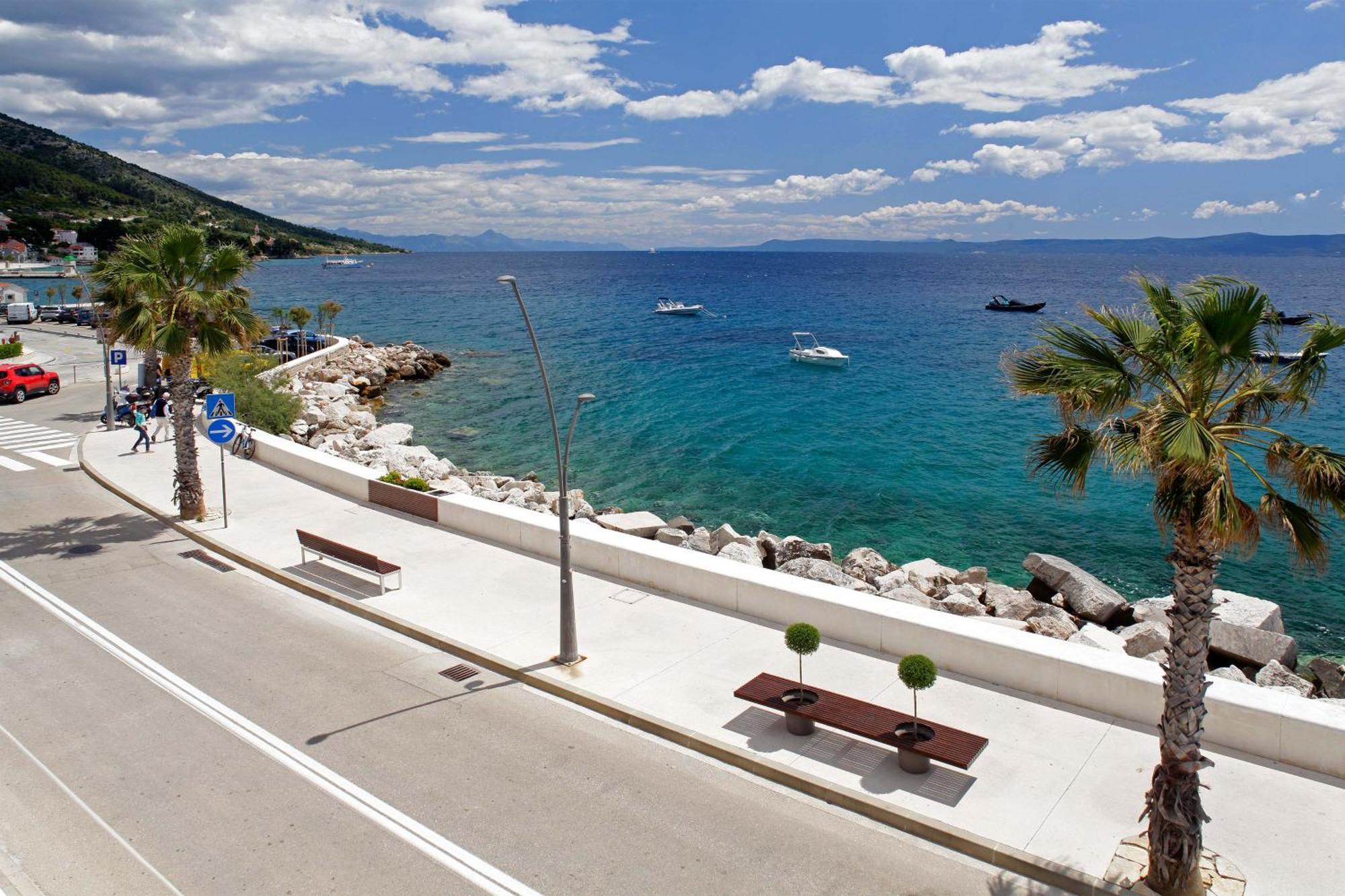 Amazing Waterfront Apartments Bol Exterior photo