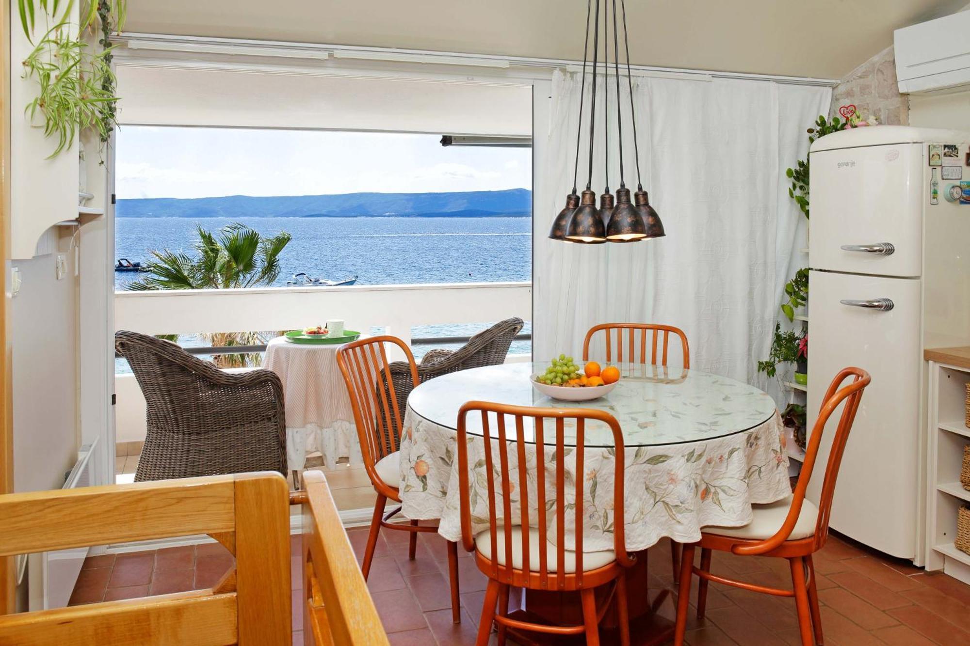 Amazing Waterfront Apartments Bol Exterior photo