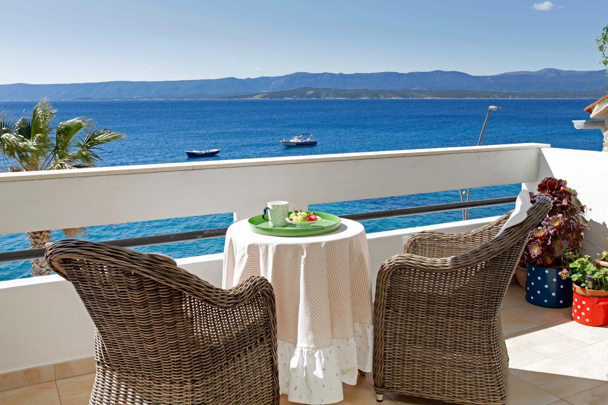 Amazing Waterfront Apartments Bol Exterior photo