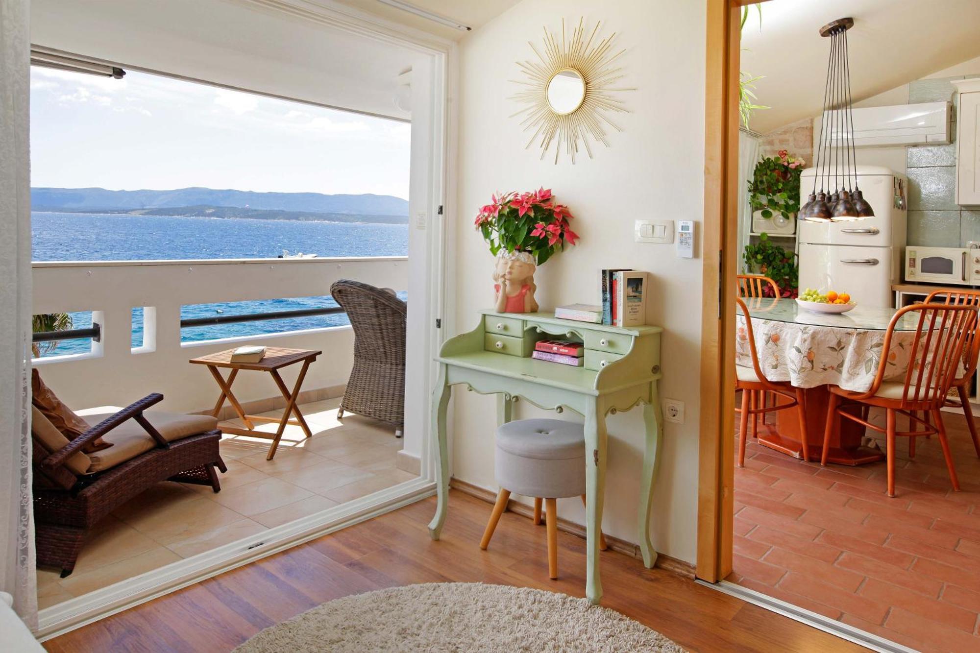 Amazing Waterfront Apartments Bol Exterior photo